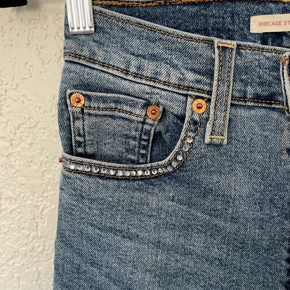 Bedazzled LEVI'S Ribcage Straight Ankle Jeans🌟 - Picture 5 of 8